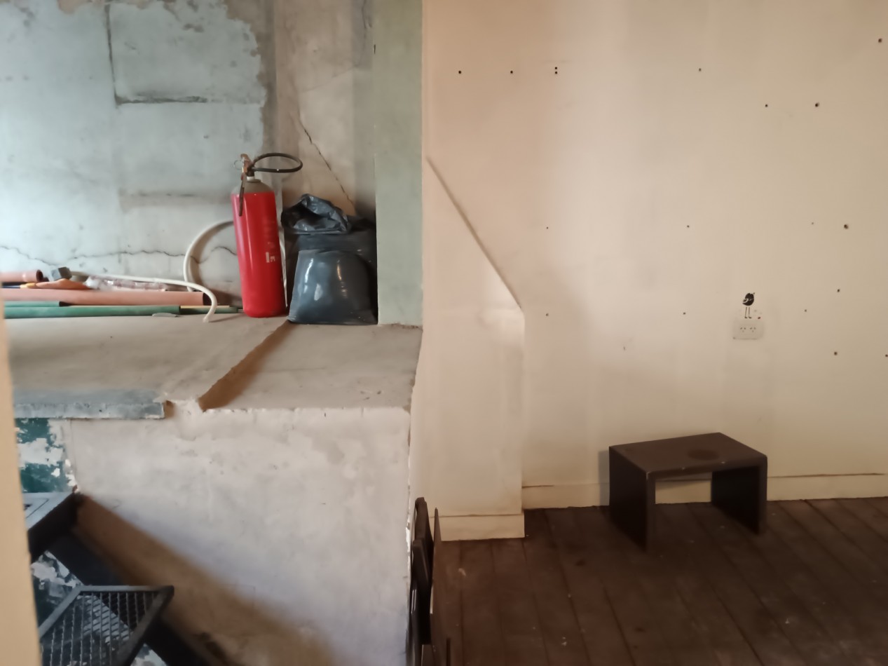 ESPACIO IDEAL PARA DEPOSITO O TALLER - SIN EXPENSAS