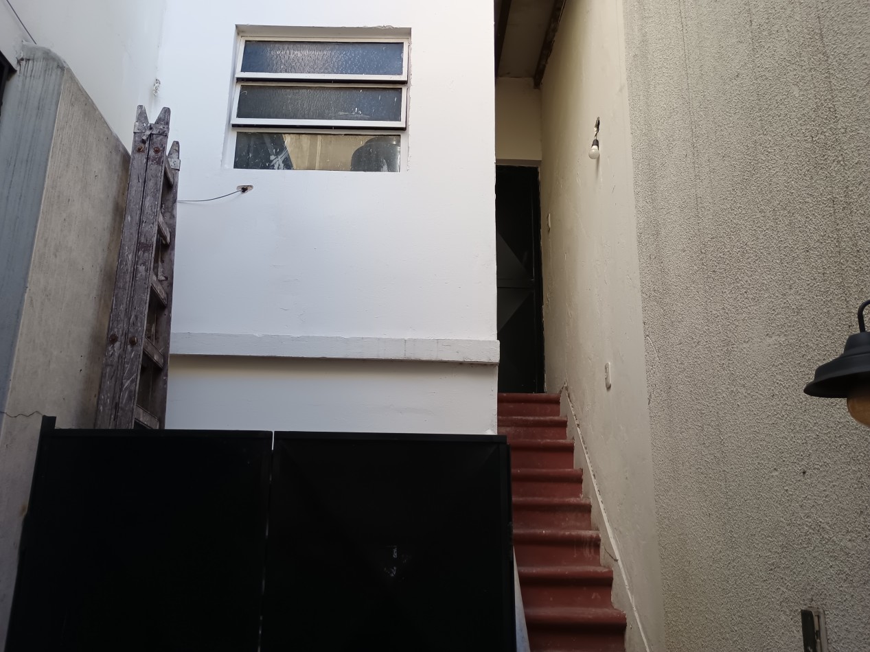 EXCELENTE DEPARTAMENTO PH SIN EXPENSAS 2 AMBIENTES EN ESTACION PARQUE PATRICIOS SUBTE H - APTO PROFESIONAL Y COMERCIAL CON DEPOSITO EN PB