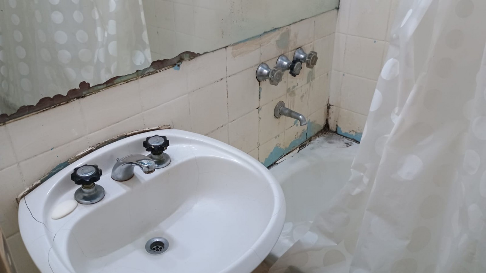 DEPARTAMENTO 2 AMBIENTES CORONEL DIAZ 1721 - AMBOLADO RECOLETA/PALERMO EXCELENTE UBICACION