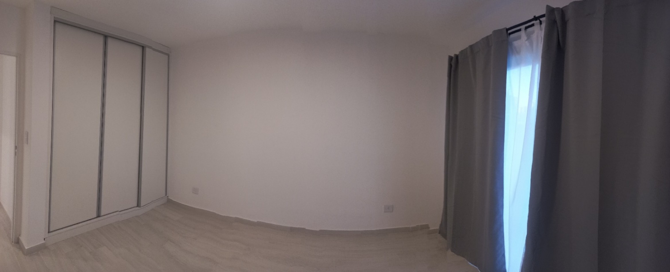 Oportunidad. Depto. 2 ambientes con cochera. Constitucion. A estrenar.