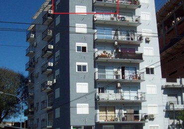 EXCELENTE DEPARTAMENTO EN EDIFICIO DE CATEGORIA - APTO CREDITO - MUY BIEN UBICADO